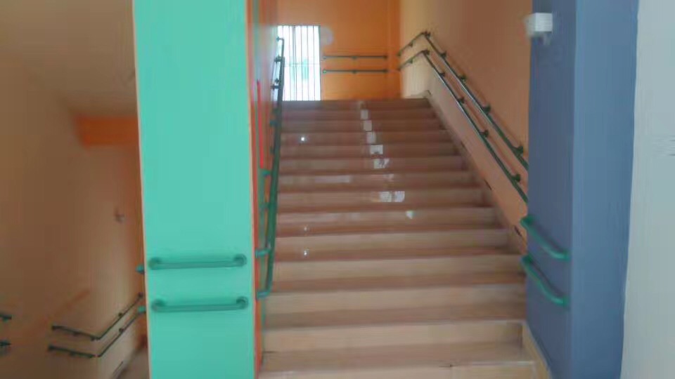 【绿色的楼梯扶手】东莞三屯幼儿园,包工包料已完成